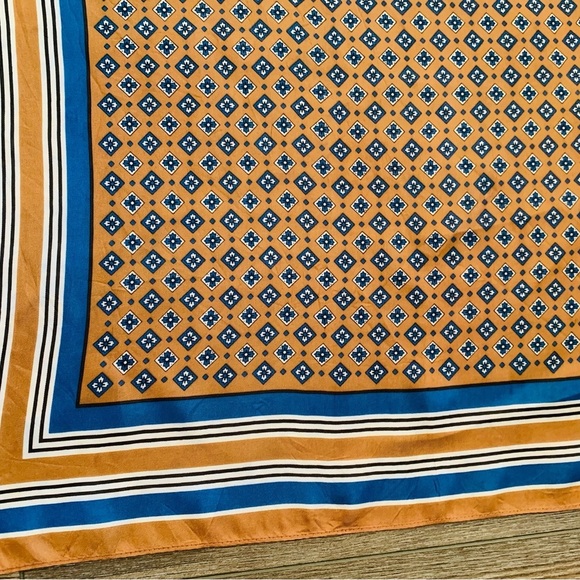 Geometric Patterned Scarf in Orange and Blue - Picture 5 of 5